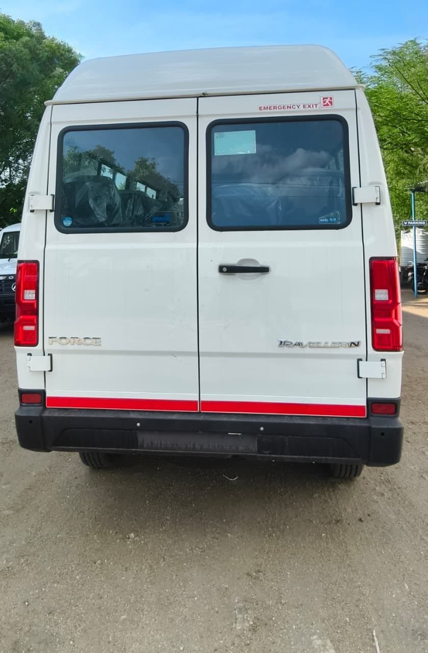 AKM Travels Vehicle